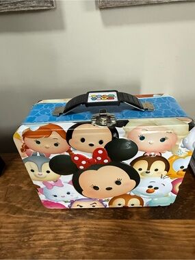 Tsum Tsum Disney Minnie Mouse Metal Lunch Box RARE